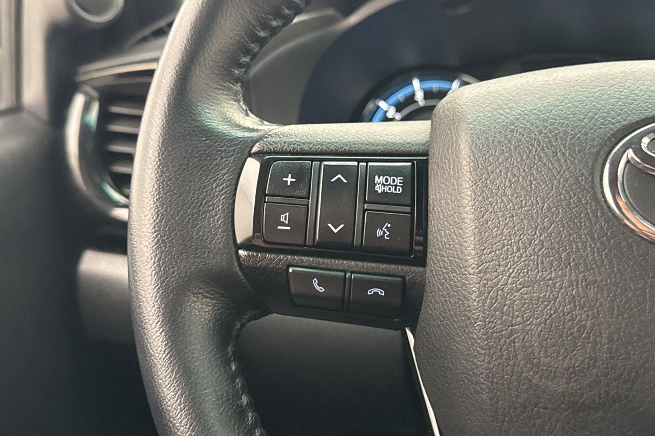 Toyota Hilux Extra Cab Invincible 2.8 4WD