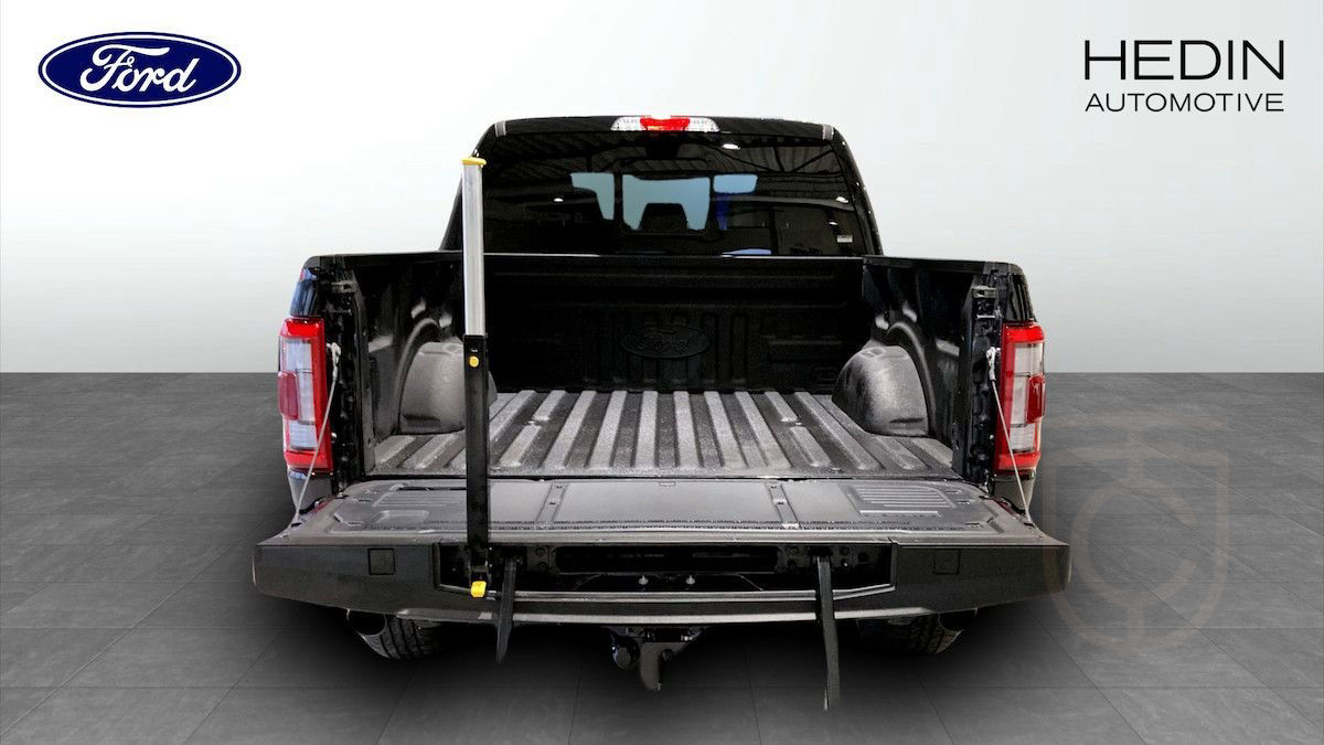 Ford F-150 Black Edition 5.0L