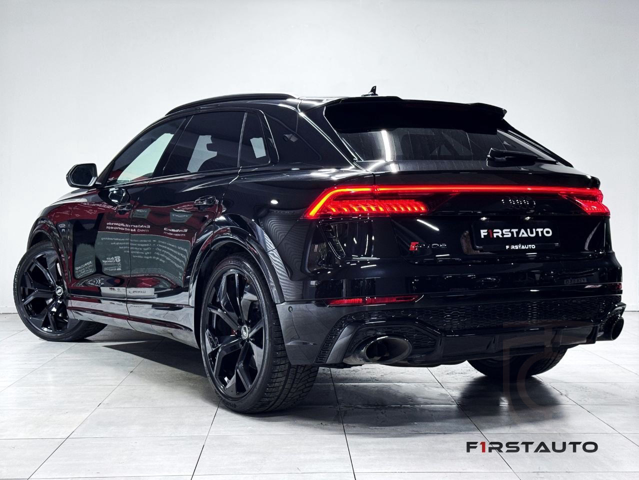 Audi RSQ8