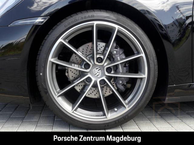 Porsche 992 (911) Carrera*BOSE*SPORTABGAS*SHZ*