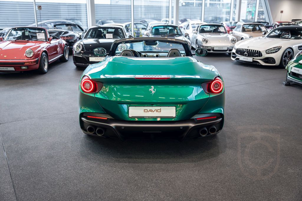 Ferrari PORTOFINO M * VERDE PINO * Disp.*Daytona*JBL*LED