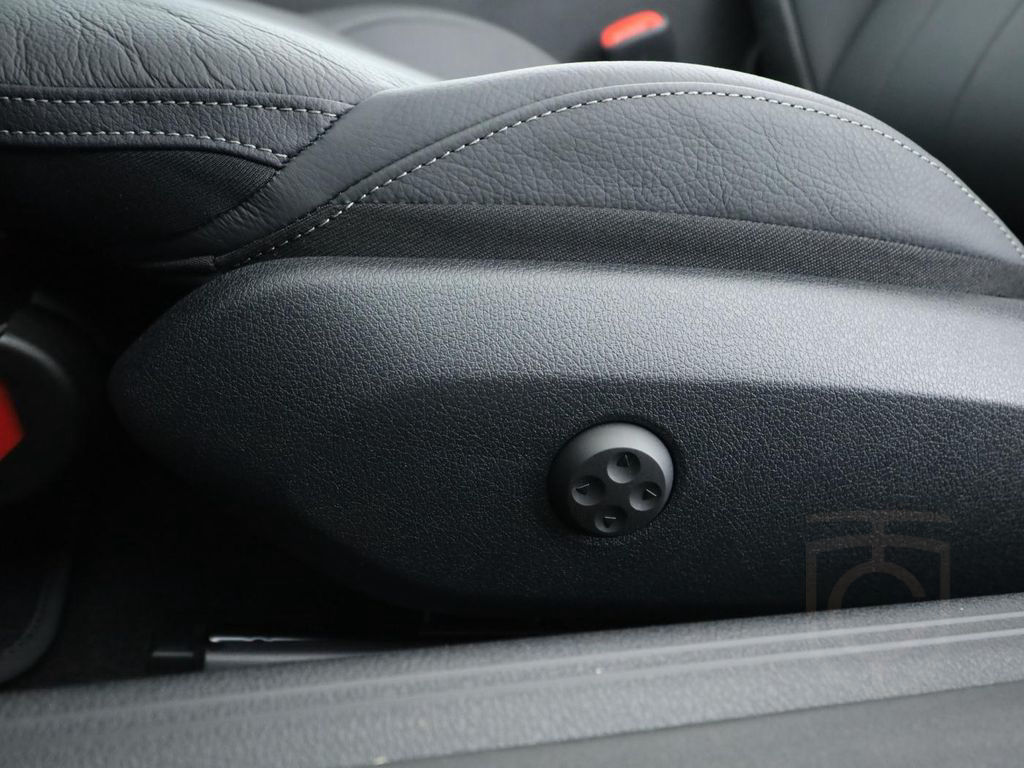 Mercedes-Benz CLE 450 4M Cabr. Luft HUD Night W-Paket ACC PDC