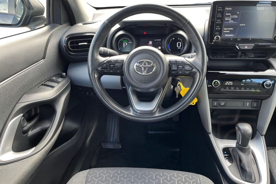 Toyota Yaris Cross Hybrid AWD-i 1,5 ACTIVE PARKERINGSSENS