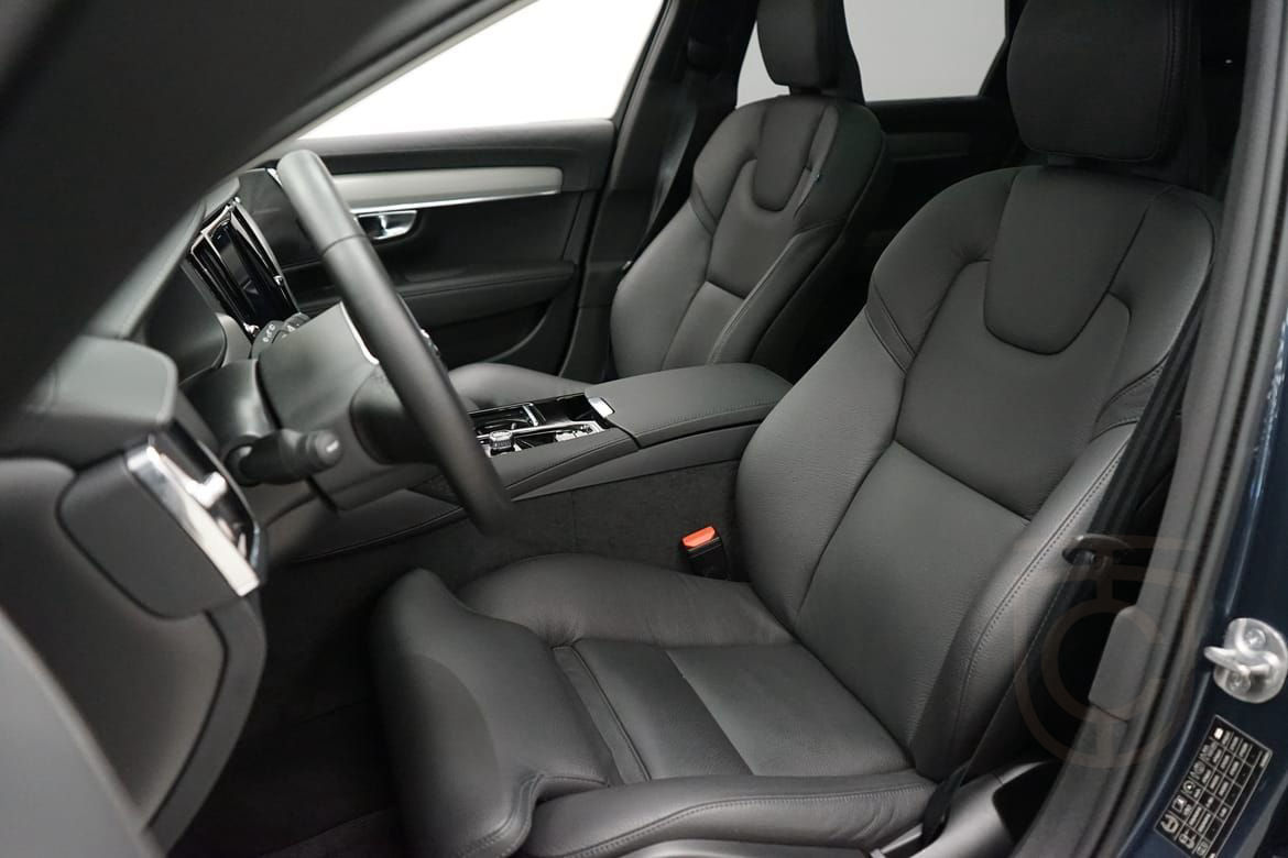 Volvo V90 T8 Ultra Bright