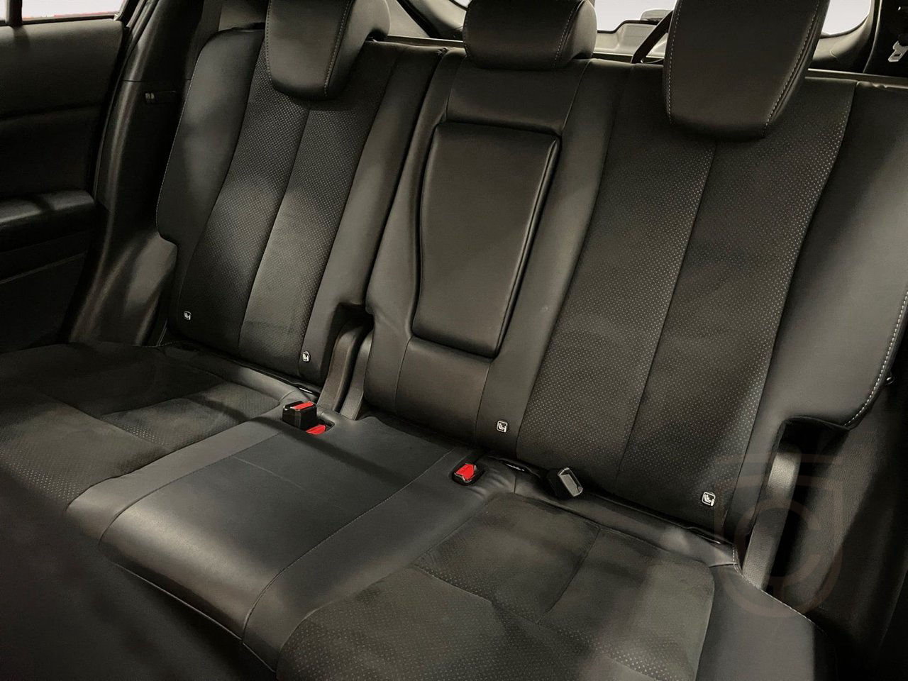 Mitsubishi Eclipse Cross Plug-In Hybrid 2.4 4WD CVT Fleet Ed