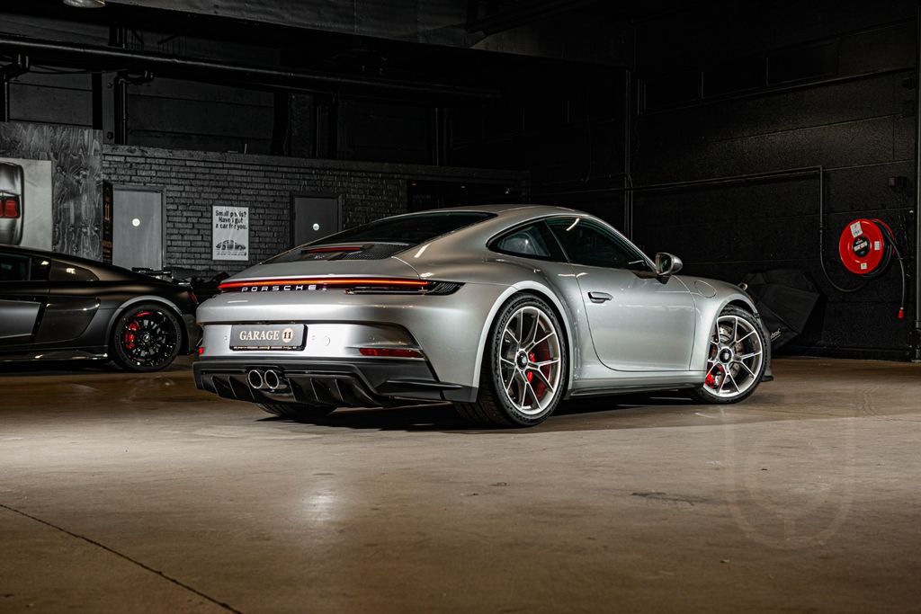Porsche 992 GT3 Touring / 1520km / Houndstooth / VAT