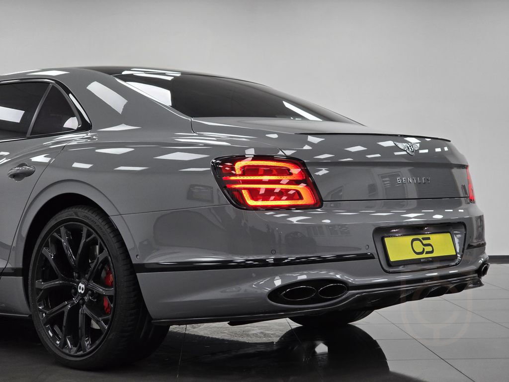 Bentley Flying Spur S V8*Mulliner*NAIM*Cambrian Grey*