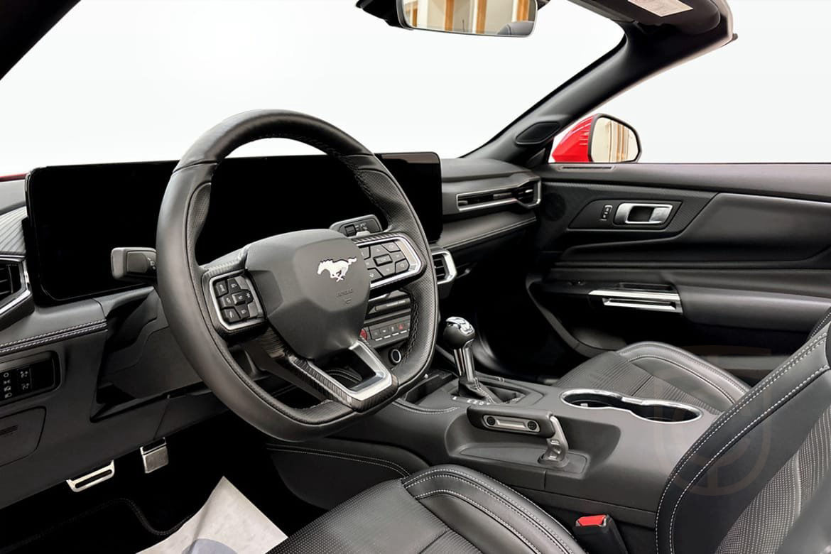 Ford Mustang GT Convertible V8