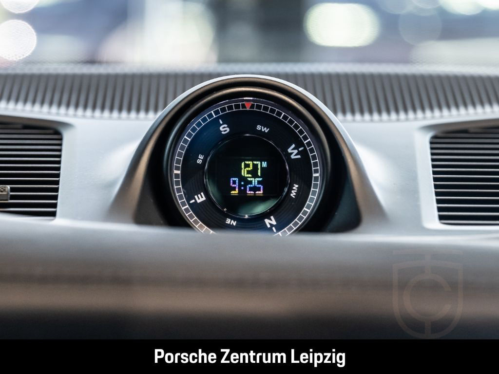 Porsche Cayenne S HD-Matrix InnoDrive PDCC InnoDrive HUD