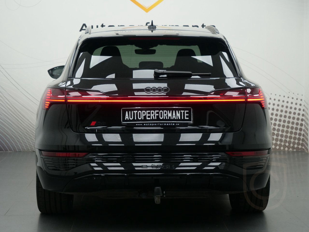 Audi Q8 55 e-tron Quattro S Line Pano