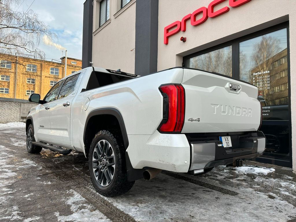 Toyota Tundra Crew Max Limited Hybrid Extra Lange