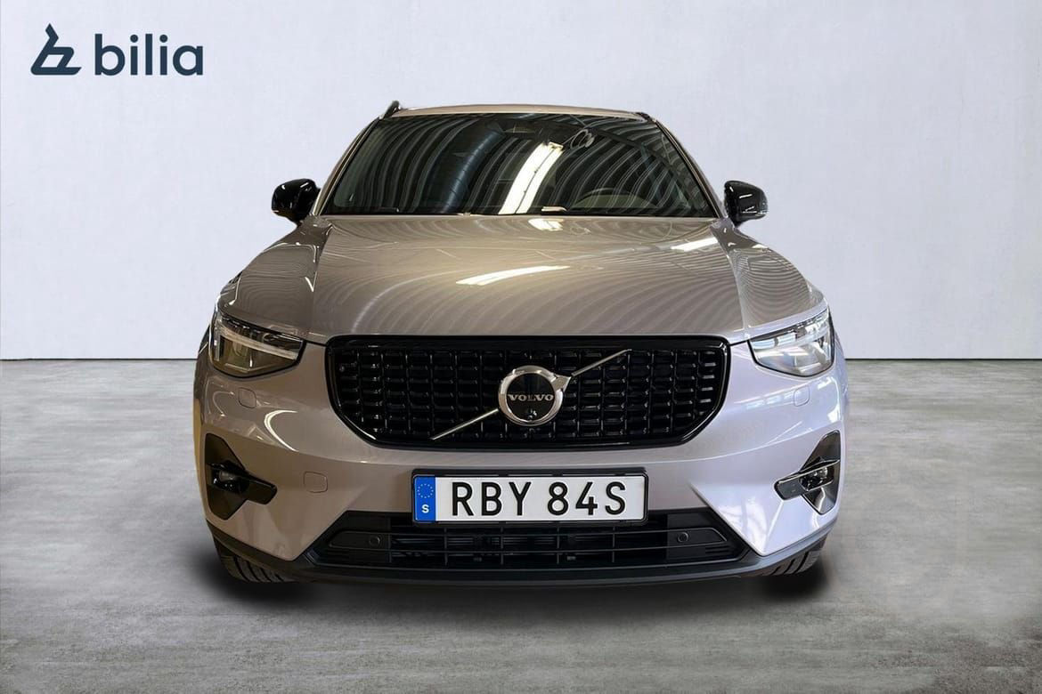 Volvo XC40 B4 FWD Bensin Plus Dark