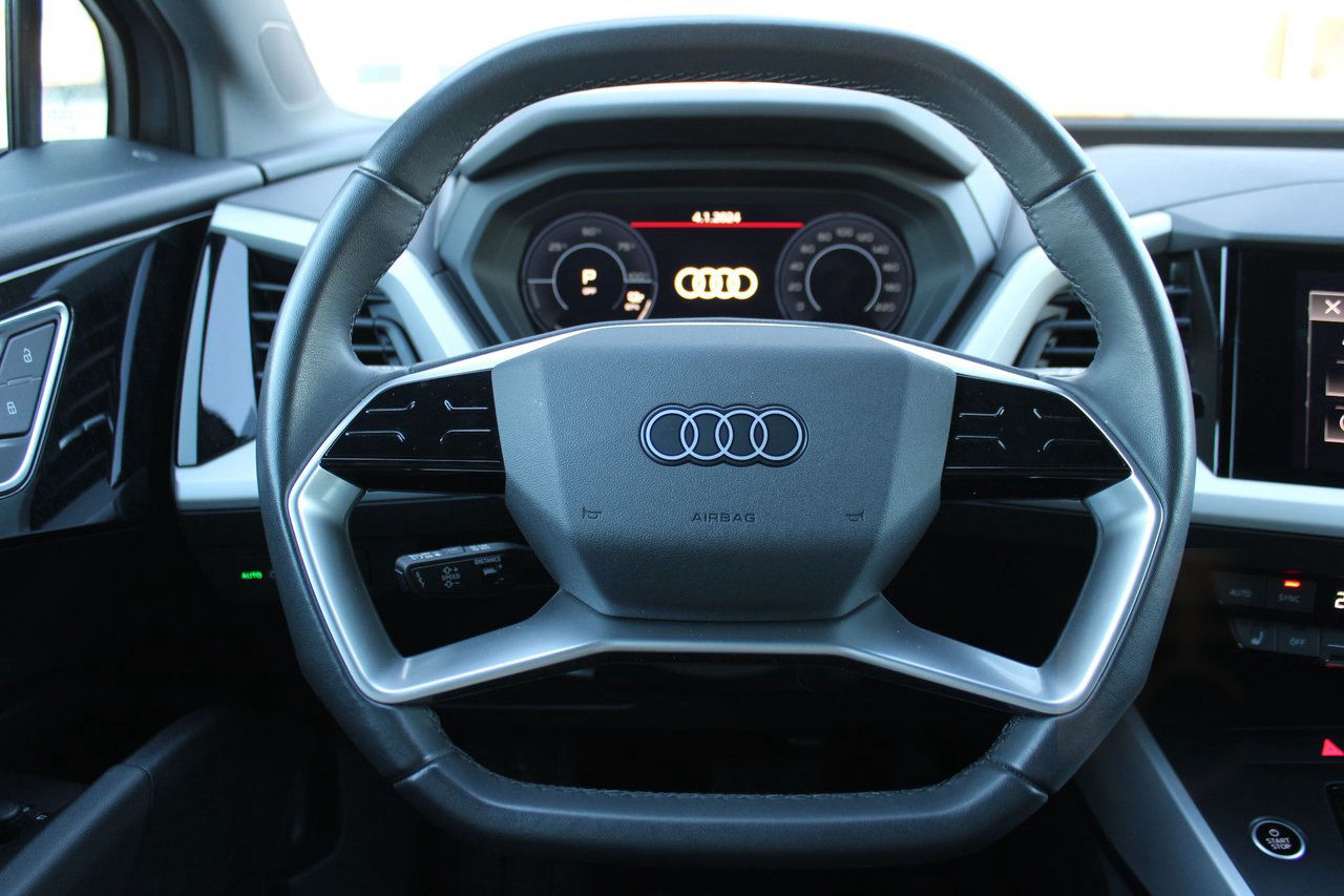 Audi Q4 40 e-tron Adaptiv farth