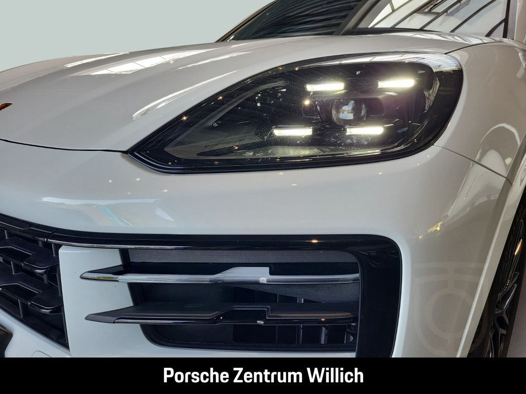 Porsche Cayenne Panoramadach Luftfederung LED-Matrix