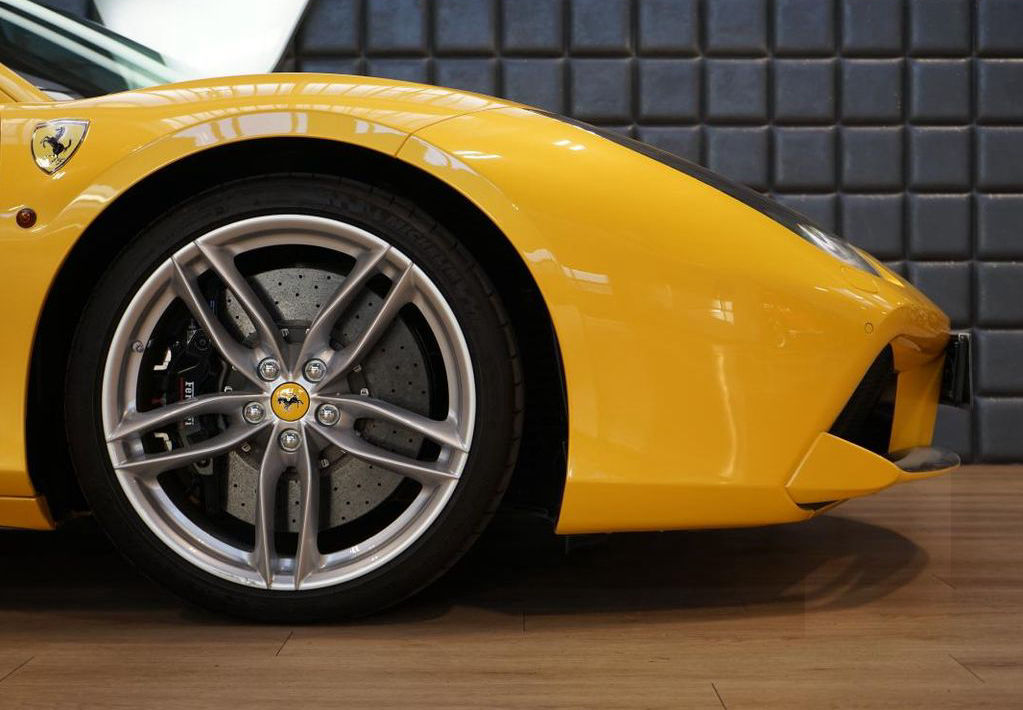Ferrari 488