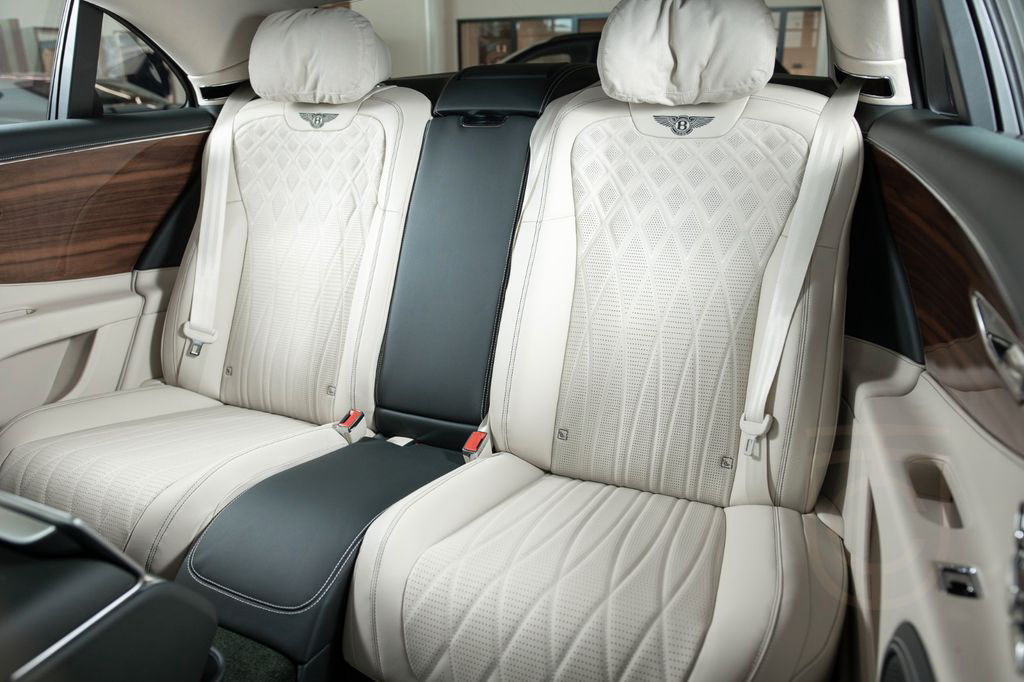 Bentley Flying Spur Azure Hybrid
