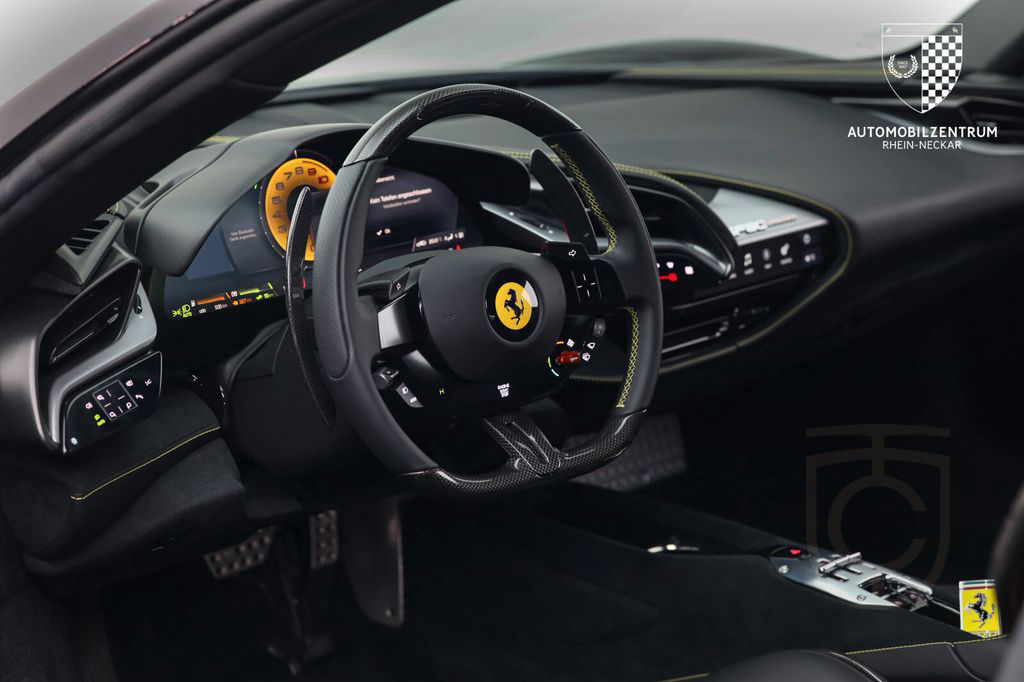 Ferrari SF90 Stradale RacingSeats/Carbon-LED/Liftsystem