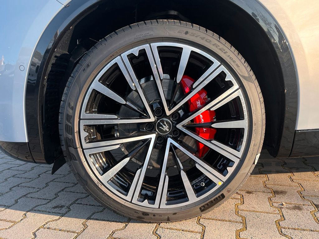 Maserati Grecale Modena Hybrid AWD MJ 25 ACC HUD LED SD