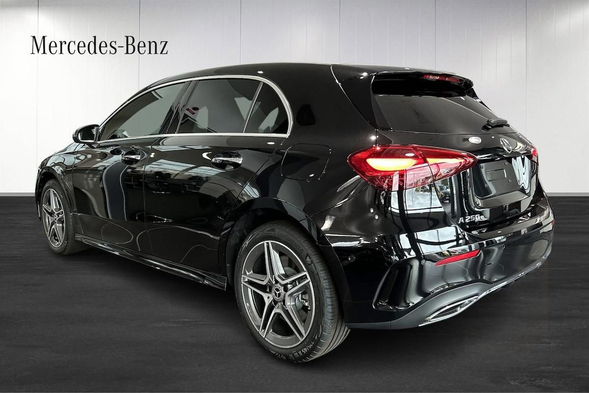 Mercedes-Benz A 250e