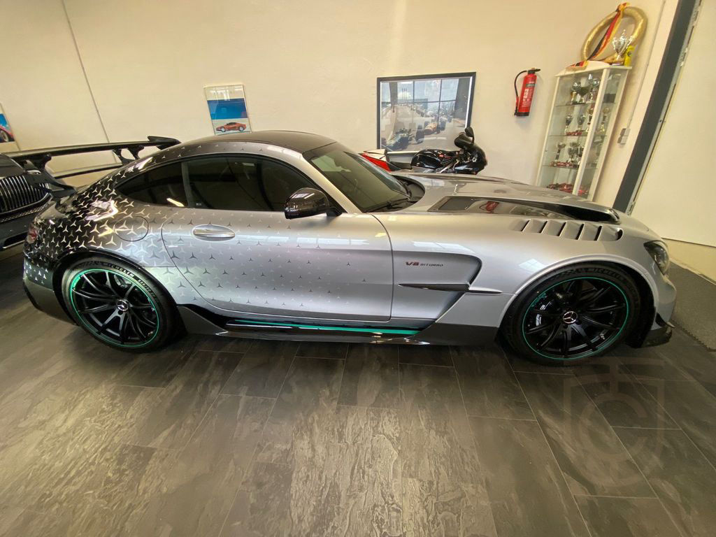 Mercedes-Benz AMG GT Black Series Petronas P One