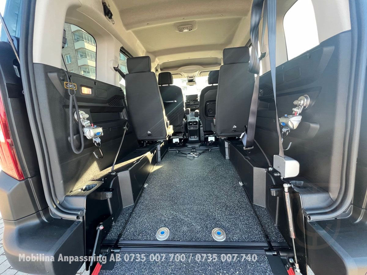Peugeot Rifter Handikappanpassad Rullstolsbil