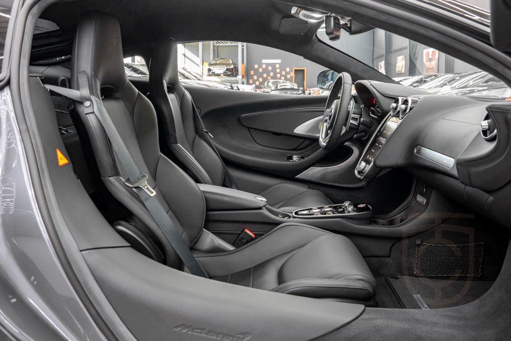 McLaren GT // WARRANTY // NETTO EXPORT