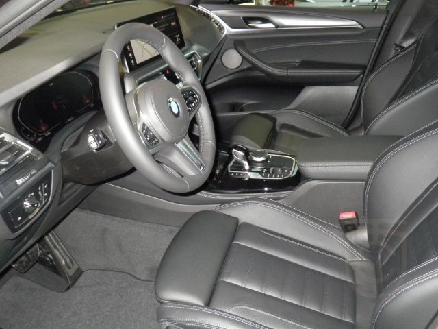 BMW X4 xDrive 30i Sportpaket HUD AHK-klappbar AHK El