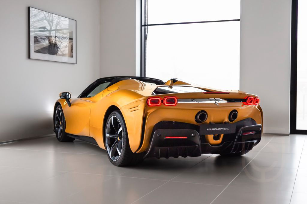 Ferrari SF90 Spider - Giallo Montecarlo