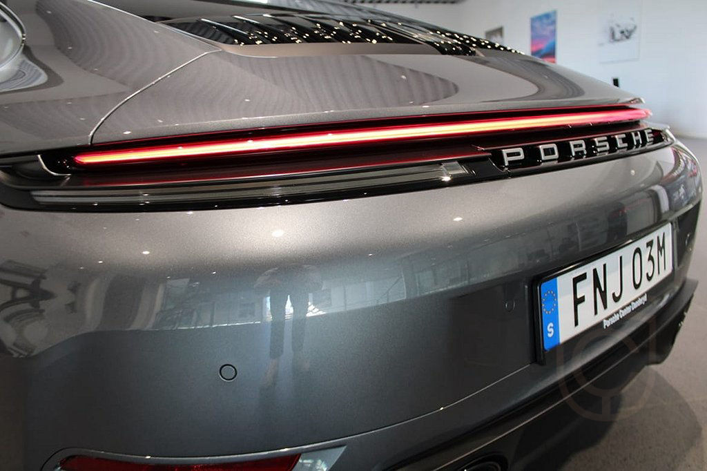 Porsche 911 Carrera