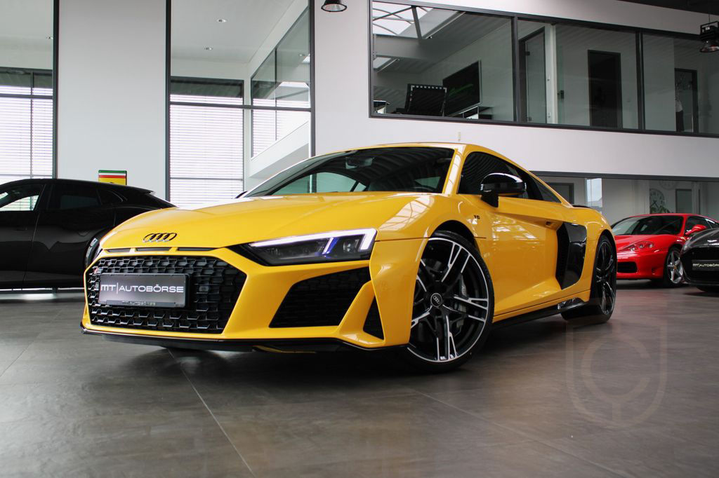 Audi R8 COUPE * PERFORMANCE * BLACK-OPTIK/CARBON/20"