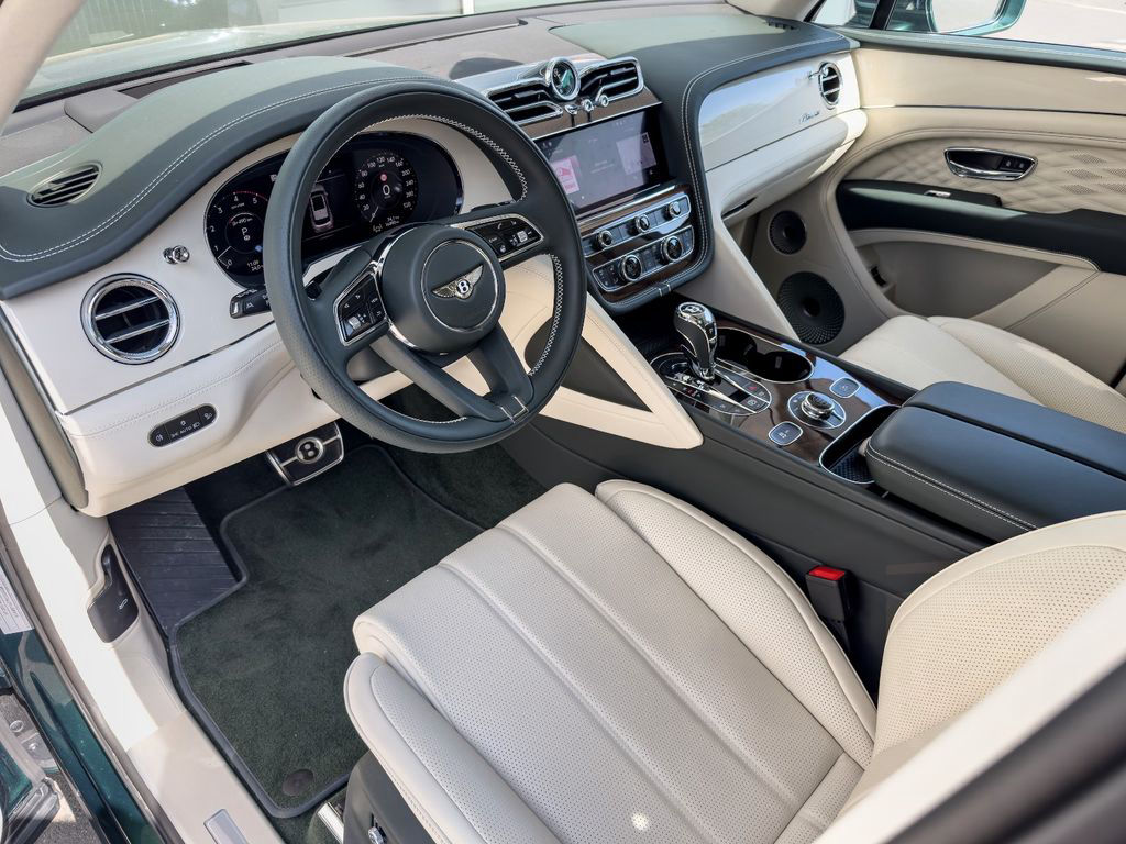 Bentley Bentayga Azure