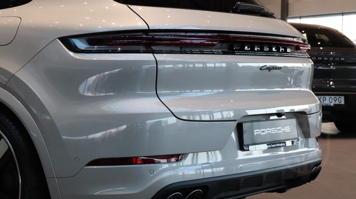 Porsche Cayenne E-Hybrid Cashmere beige metallic
