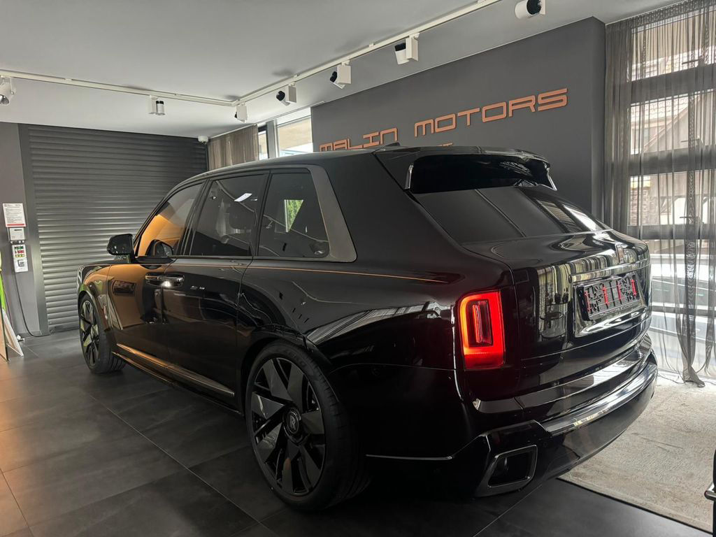 Rolls-Royce Cullinan II /STARLIGHT/23"/BESPOKE/BLACKCHROME