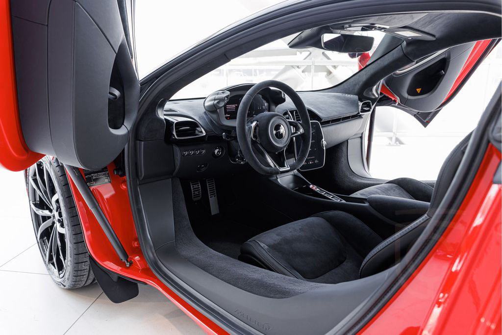McLaren Artura 3.0 V6 Plug-in | Performance | Black Pack