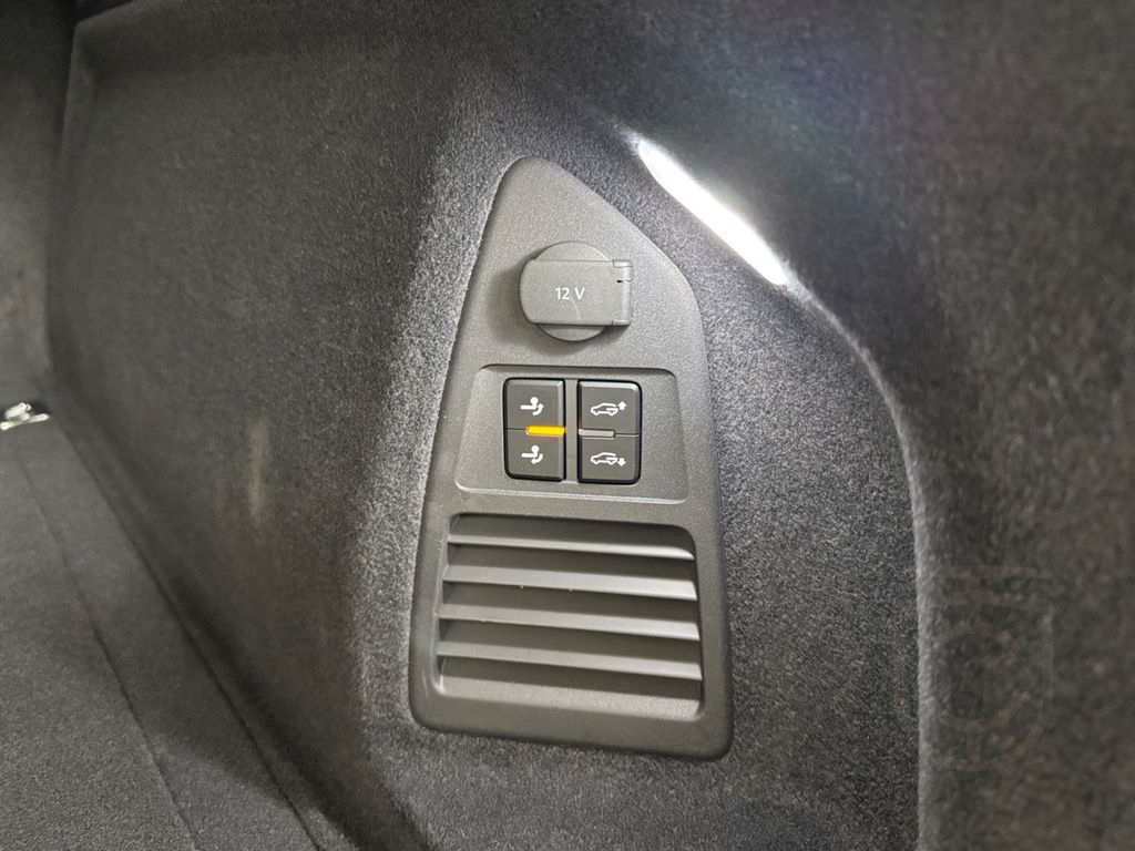 Volkswagen Touareg R-Line 4Motion 3.0 TSI AHK Komfort Kamer