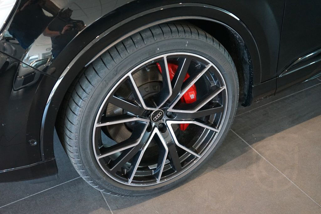 Audi SQ7 TFSI | HuD | Pano | B&O | 7-Sitze | FACELIFT
