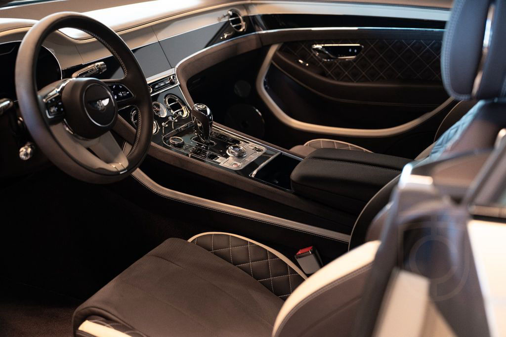 Bentley Continental GT Speed W12
