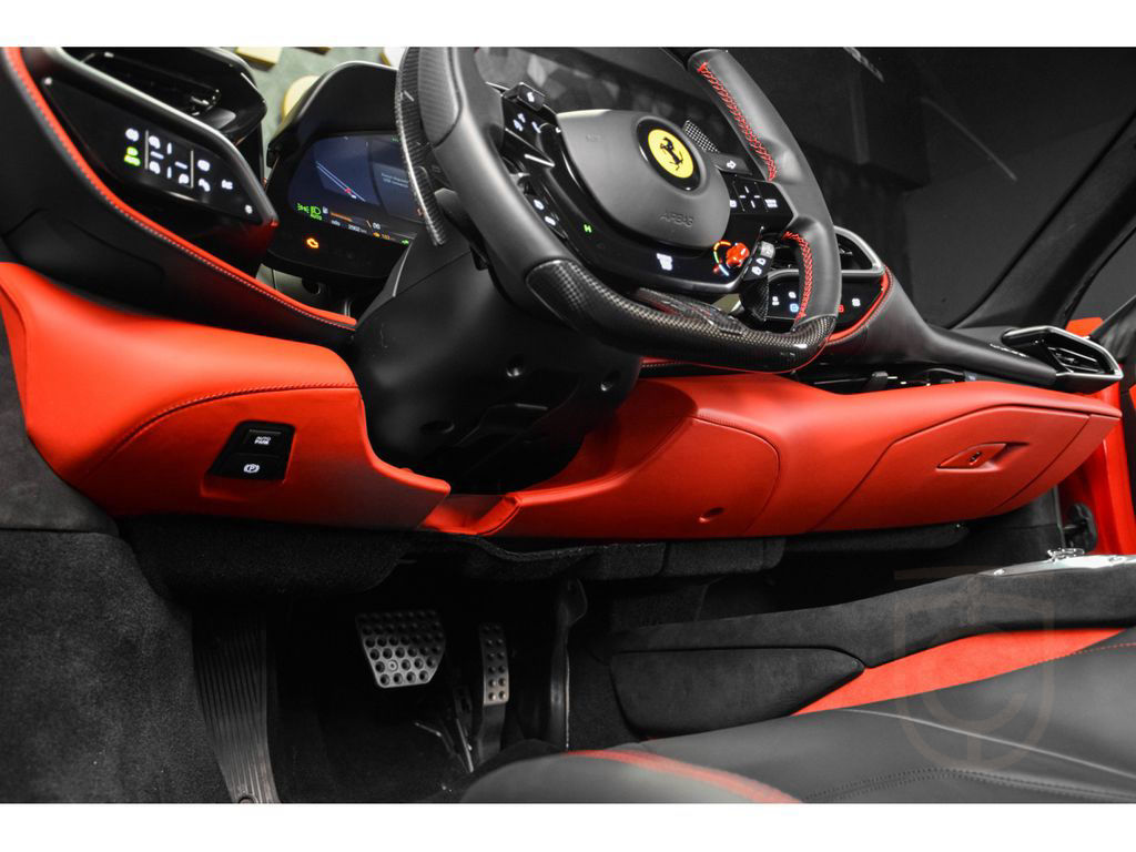Ferrari 296 GTB V6 ROSSO CORSA