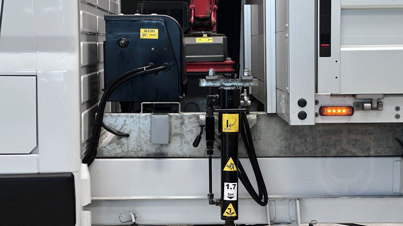 Peugeot Boxer Chassi Cab 335 2.2