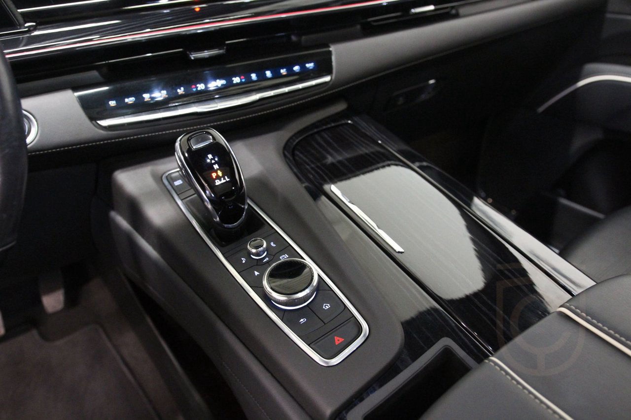 Cadillac Escalade ESV