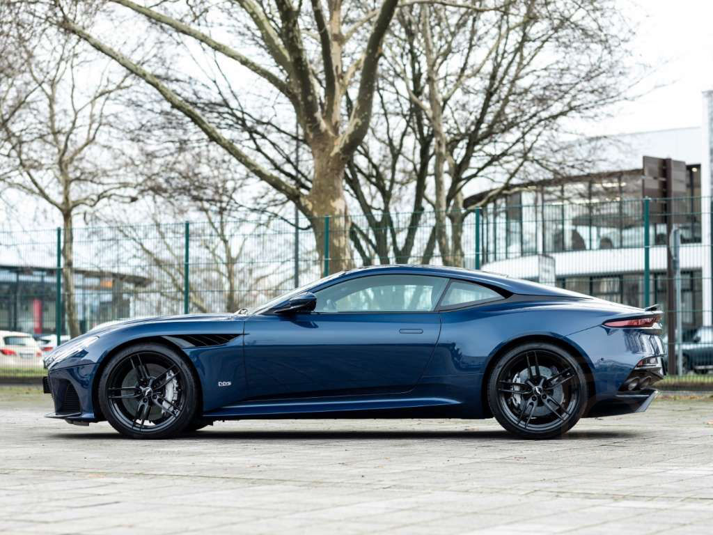 Aston Martin DBS Q Seychelles Blue*Alcantara Black