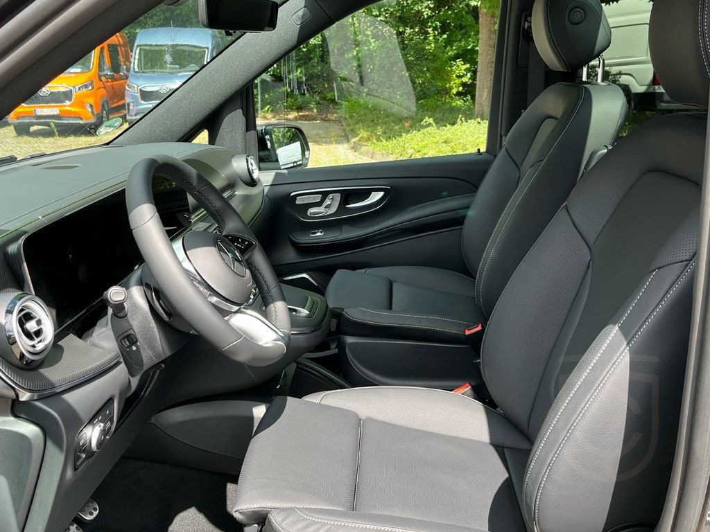 Mercedes-Benz V 300 d Avantgarde 4x4 lang AMG AIRMATIC Pano 9G
