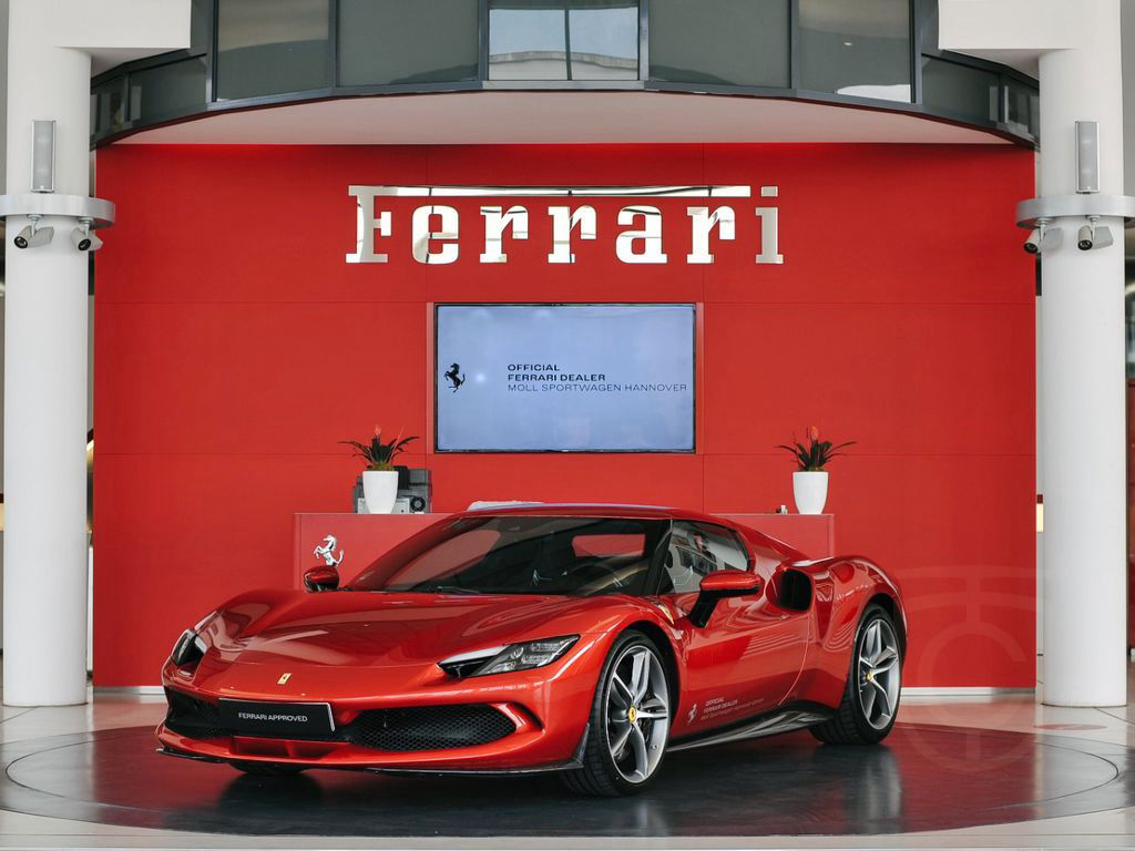 Ferrari 296 GTB Lift*Rosso Imola*Carbon*LOGO*elek. Sitze