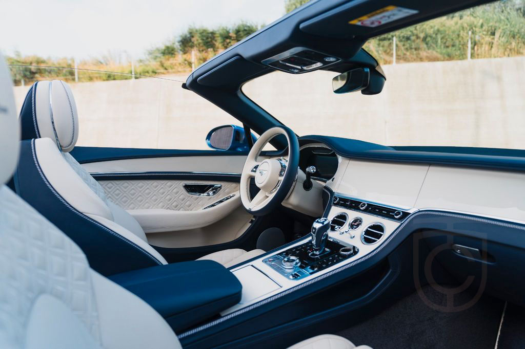 Bentley Continental GTC Azure