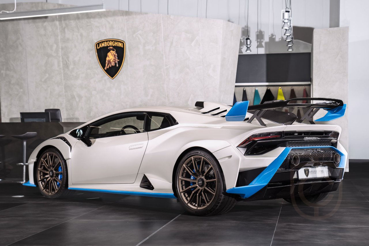 Lamborghini Huracán STO 5.2 V10