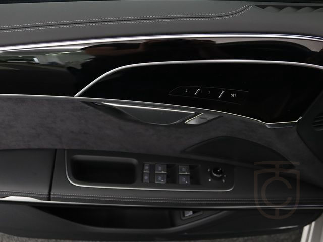 Audi S8 4.0 TFSI quattro 360° MATRIX-LED PANO STANDHZ