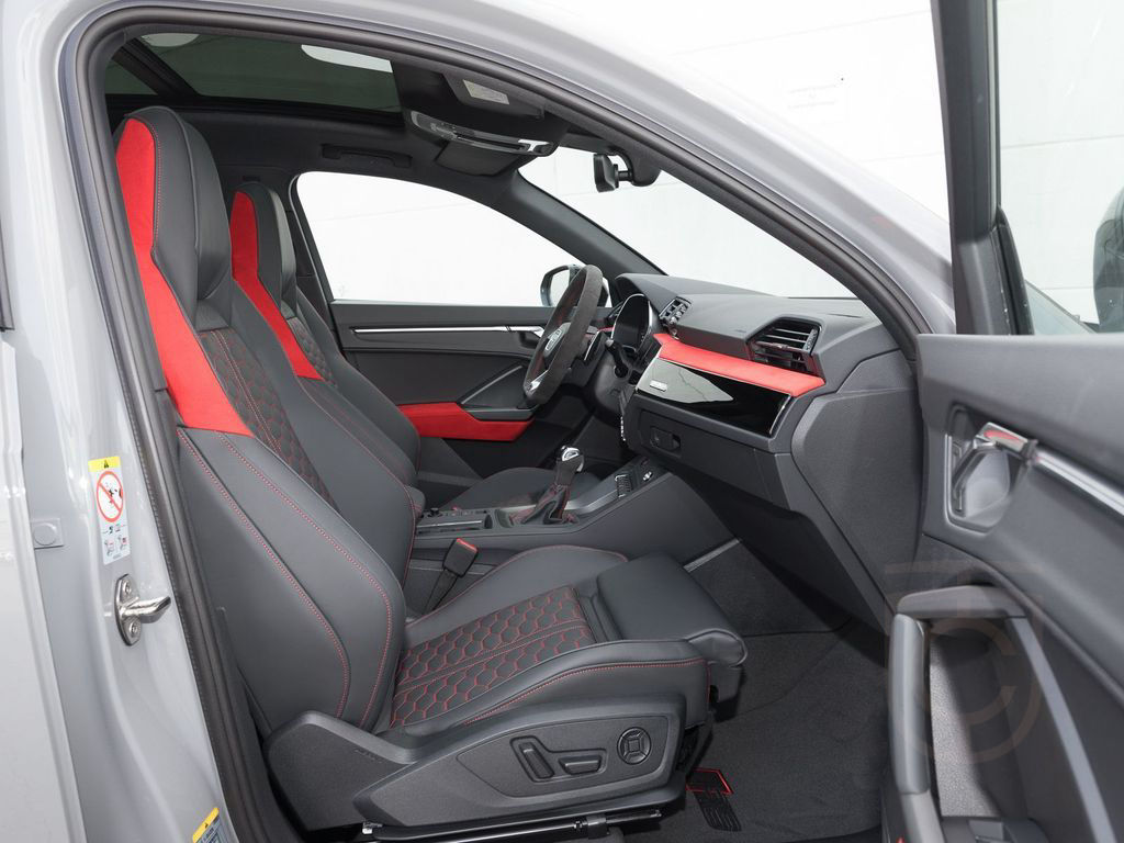 Audi RSQ3 2.5 TFSI Q 360* MATRIX SONOS RS SPORT-AGA P