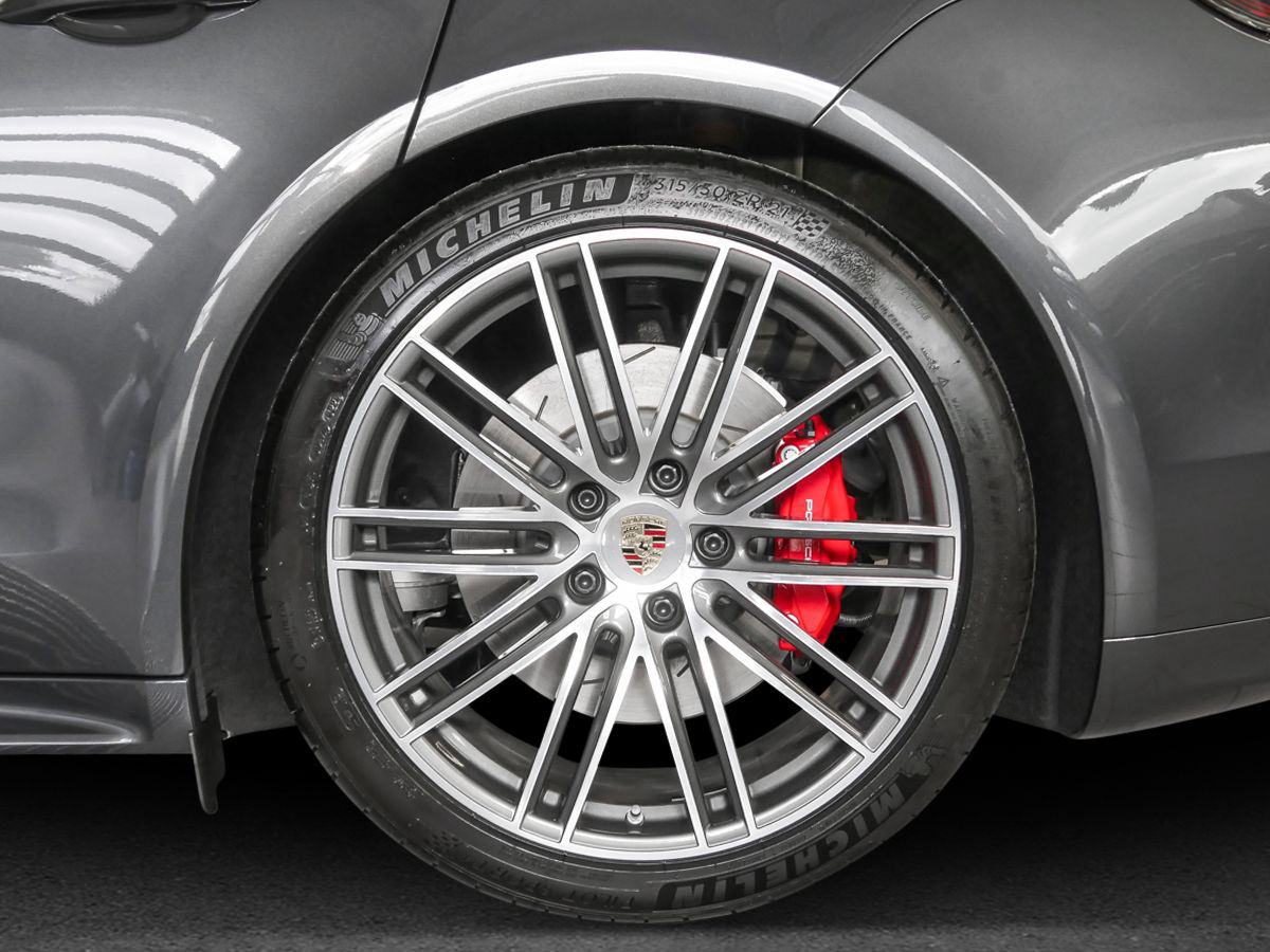 Porsche Panamera GTS