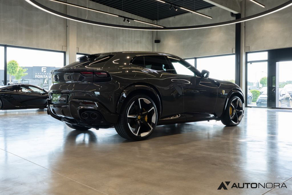 Ferrari Purosangue Carbon Lift Pano Matrix Massage