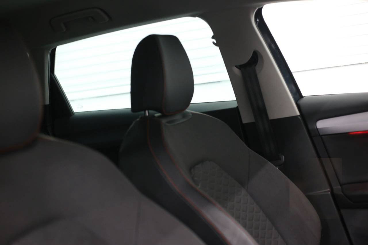 Seat Leon Sportstourer E-Hybrid FR Pkt>>BILNET DEALS 5,